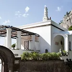Casa Del Solitario Oda ve Kahvaltı Capri