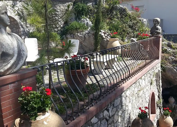 לינה וארוחת בוקר Casa Del Solitario 3*